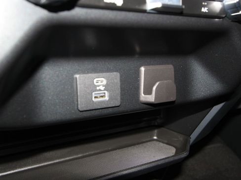 Used 2024 Ford F150 XLT w/ Tow/Haul Package image 18