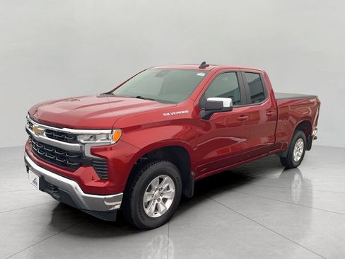 Used 2022 Chevrolet Silverado 1500 LT image 3