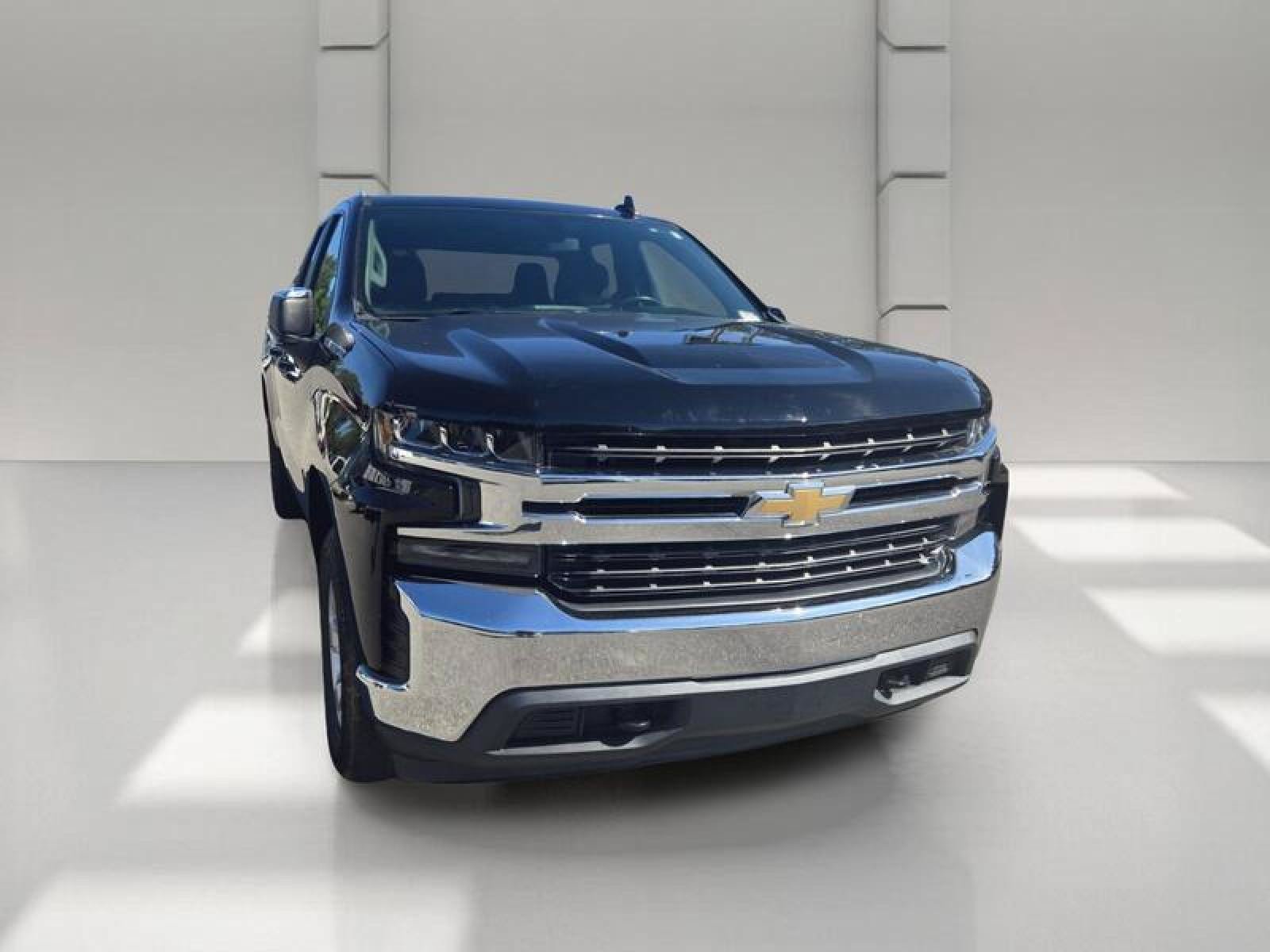 Used 2020 Chevrolet Silverado 1500 LT w/ All-Star Edition AWD/4WD image 3