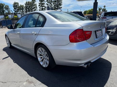 Used 2011 BMW 328i Sedan RWD image 17