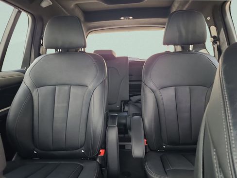 Used 2021 BMW X7 M50i w/ Dynamic Handling Package image 21