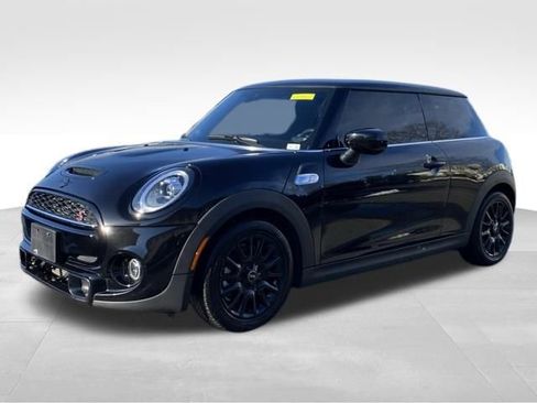 Used 2021 MINI Cooper S w/ Premium Package image 3