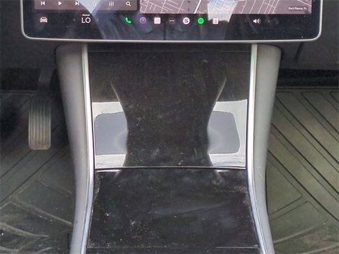 Used 2018 Tesla Model 3 Long Range image 21