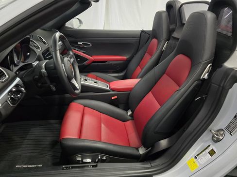 Certified 2025 Porsche 718 Boxster S RWD image 15