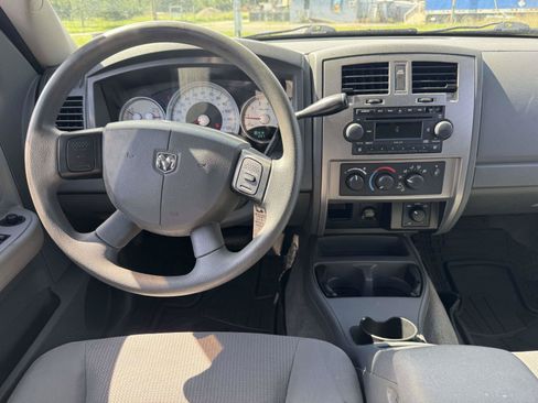 Used 2006 Dodge Dakota SLT AWD/4WD image 2