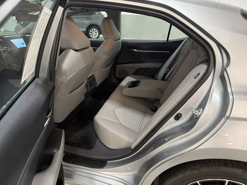 Used 2023 Toyota Camry SE w/ Cold Weather Package image 8