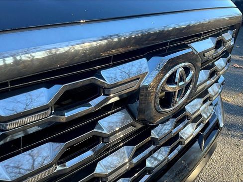 Used 2024 Toyota Tundra Platinum image 28