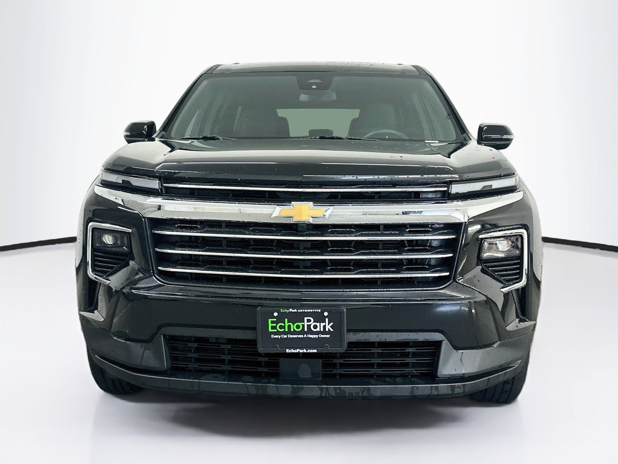 Used 2025 Chevrolet Traverse LT AWD/4WD image 2