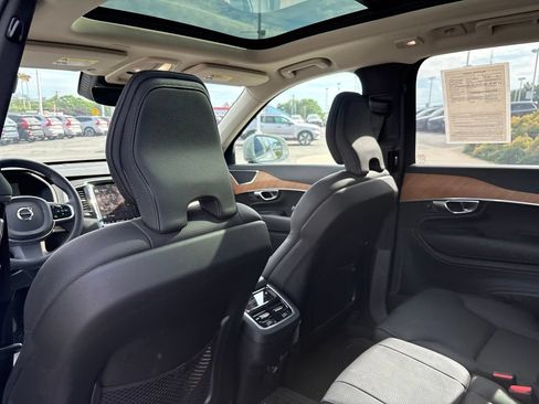 Used 2025 Volvo XC90 B6 Plus w/ Protection Package Premier AWD/4WD image 28