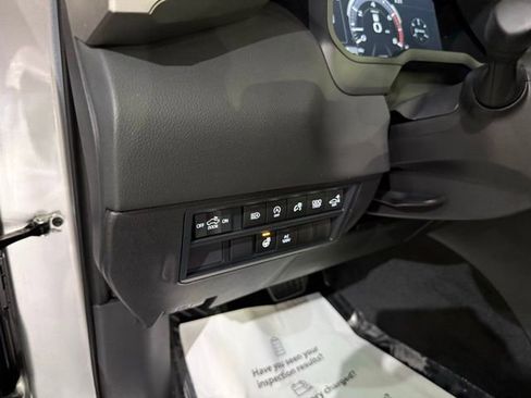 Used 2025 Toyota Tundra Limited image 13