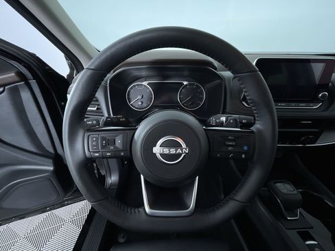Certified 2023 Nissan Rogue SV w/ SV Premium B Package AWD/4WD image 16