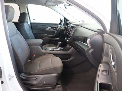 Used 2020 Chevrolet Traverse LS FWD image 19