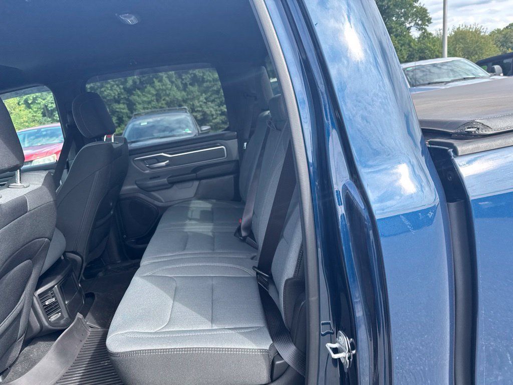 Used 2021 RAM 1500 Big Horn AWD/4WD image 11