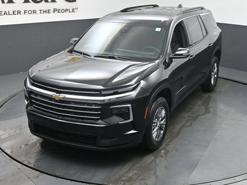 New 2026 Chevrolet Traverse LT FWD image 24
