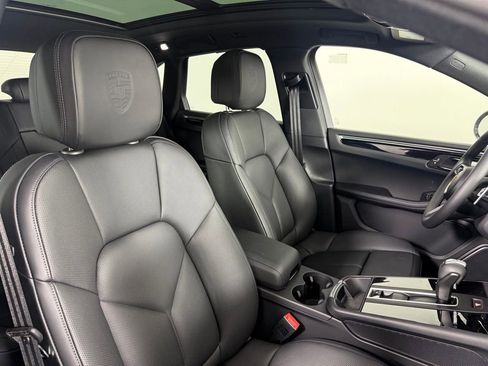 New 2026 Porsche Macan AWD/4WD image 16