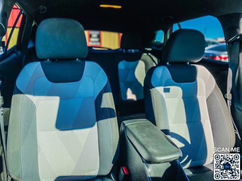 Used 2024 Chevrolet Trax RS w/ Driver Confidence Package image 30