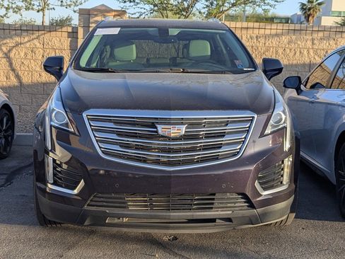 Used 2018 Cadillac XT5 Luxury AWD/4WD image 2
