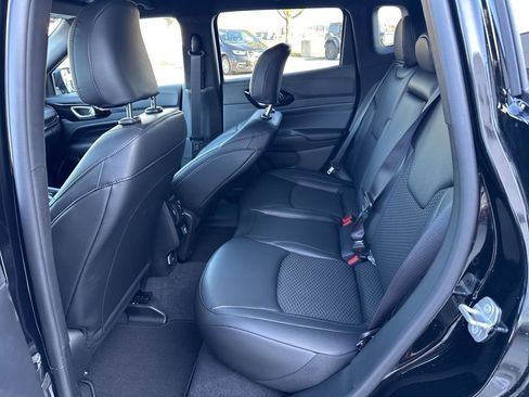 New 2026 Jeep Compass Latitude image 42