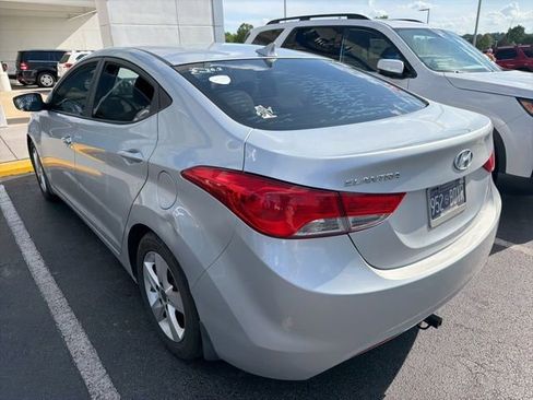 Used 2013 Hyundai Elantra GLS w/ Preferred Pkg FWD image 6
