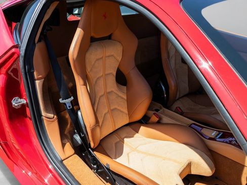 Used 2013 Ferrari 458 Italia Coupe RWD image 57