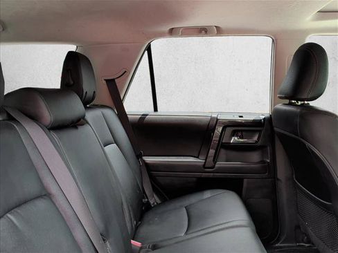 Used 2021 Toyota 4Runner TRD Off-Road Premium w/ Moonroof Package AWD/4WD image 20