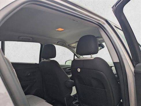 Used 2020 Chevrolet Trax LS w/ Tint and Cruise Package FWD image 14