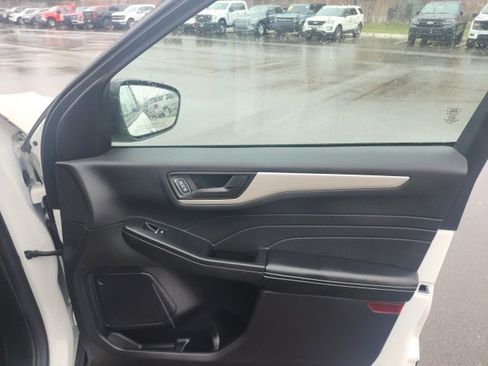 Used 2022 Ford Escape SE w/ Convenience Package image 10