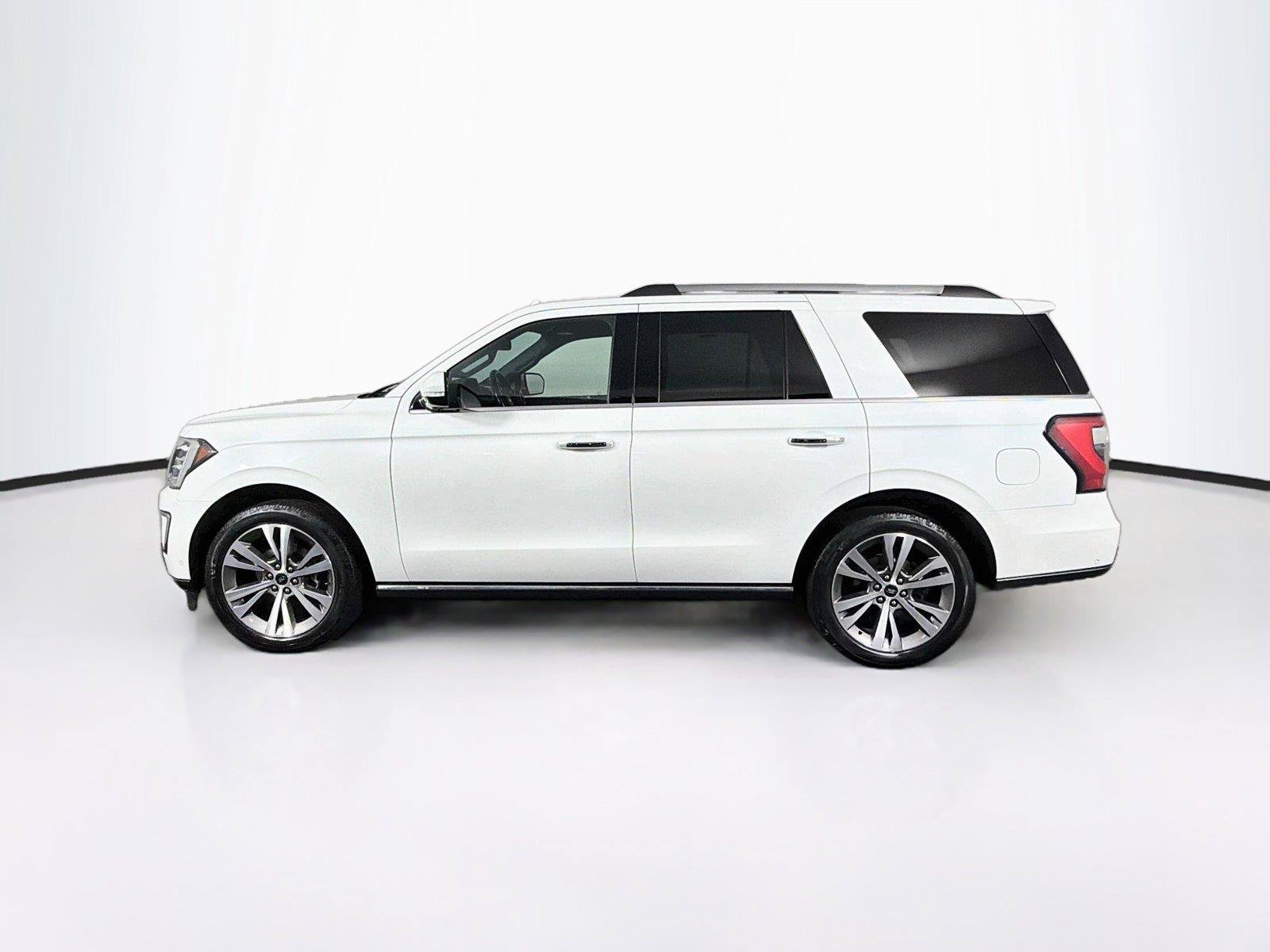 Used 2020 Ford Expedition Limited w/ Equipment Group 302A AWD/4WD image 9