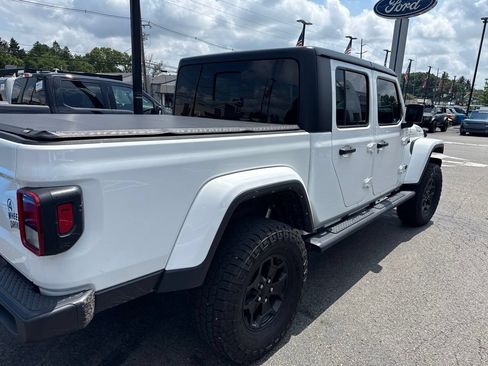 Used 2021 Jeep Gladiator Sport AWD/4WD image 5