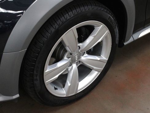 Used 2016 Audi A4 Premium Plus w/ Technology Package image 22