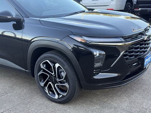 New 2026 Chevrolet Trax RS w/ Sunroof Package image 6