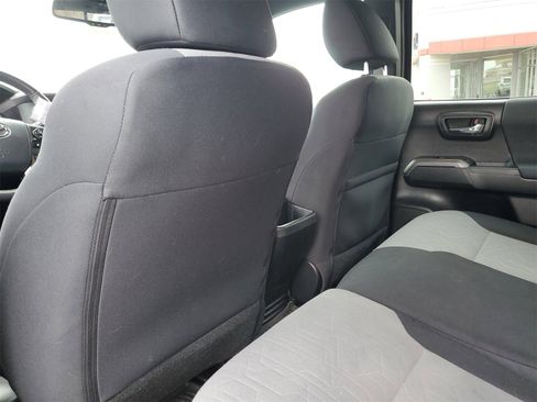 Certified 2023 Toyota Tacoma TRD Off-Road image 14