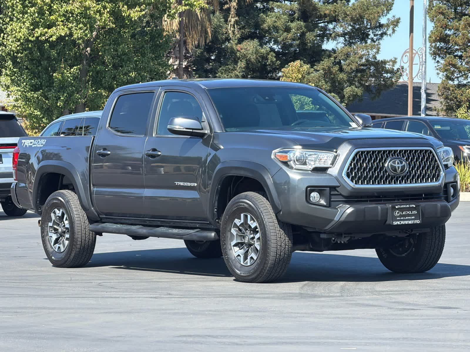 Used 2019 Toyota Tacoma TRD Off-Road AWD/4WD image 5