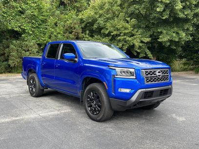 Used 2024 Nissan Frontier SL w/ Technology Package
