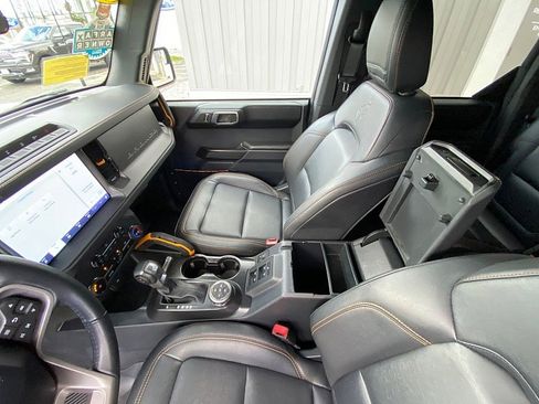 Certified 2024 Ford Bronco Badlands image 48