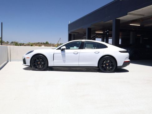New 2026 Porsche Panamera 4 AWD/4WD image 2