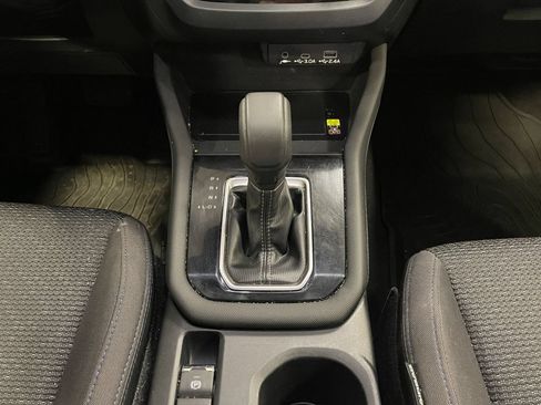 Used 2025 Subaru Forester Premium AWD/4WD image 11