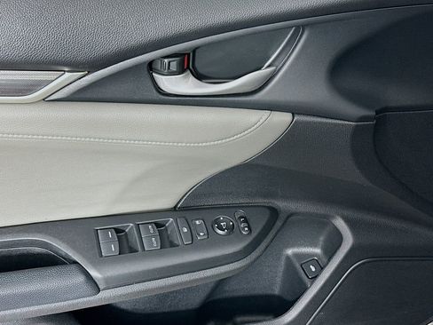 Used 2020 Honda Civic EX-L image 23