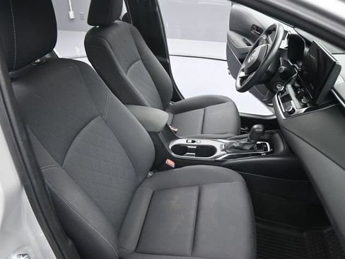 Used 2024 Toyota Corolla LE FWD image 14
