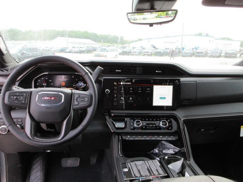 New 2026 GMC Sierra 2500 AT4X w/ AT4X AEV Edition AWD/4WD image 17