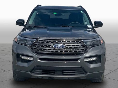 Certified 2023 Ford Explorer XLT w/ Equipment Group 202A RWD image 4