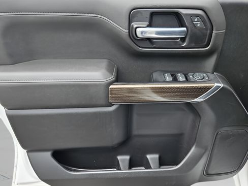 Used 2021 Chevrolet Silverado 1500 LT AWD/4WD image 14