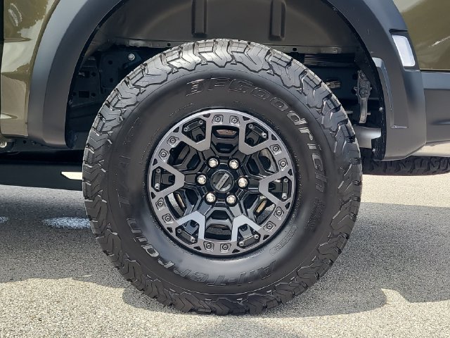 Used 2025 Ford F150 Raptor w/ Equipment Group 803A Raptor R AWD/4WD image 8