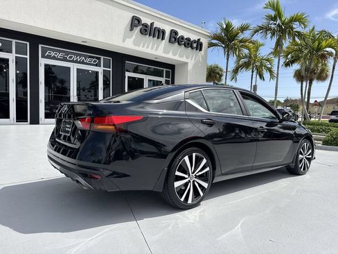 Used 2020 Nissan Altima 2.5 SR FWD image 24
