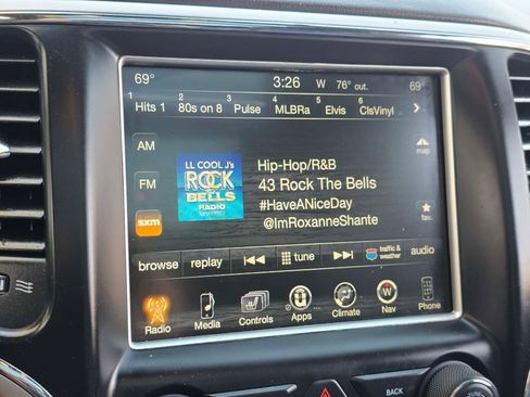 Used 2015 Jeep Grand Cherokee Overland image 23