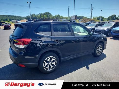 Certified 2024 Subaru Forester Premium AWD/4WD image 5