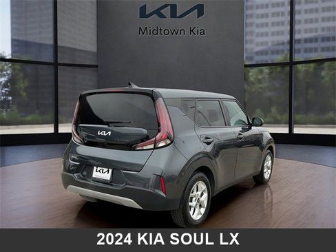 Used 2024 Kia Soul LX w/ Option Group 015 image 3