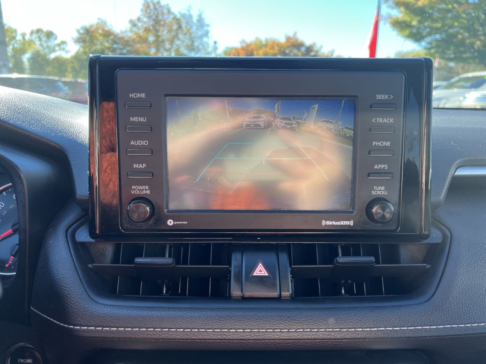 Used 2021 Toyota RAV4 XLE AWD/4WD image 19