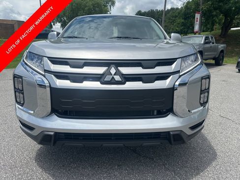 Used 2025 Mitsubishi Outlander Sport ES AWD/4WD image 2
