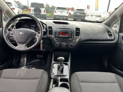 Used 2017 Kia Forte LX image 20